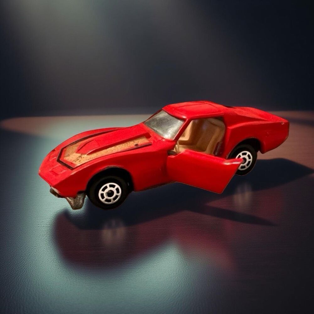 Vintage YatMing Red Corvette Stingray diecast Chevrolet #1065